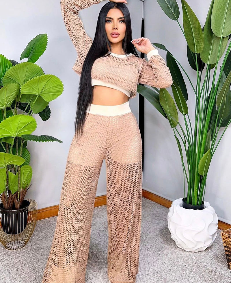 Conjunto pantalón Univitrine, blusa, top y shorts Alma